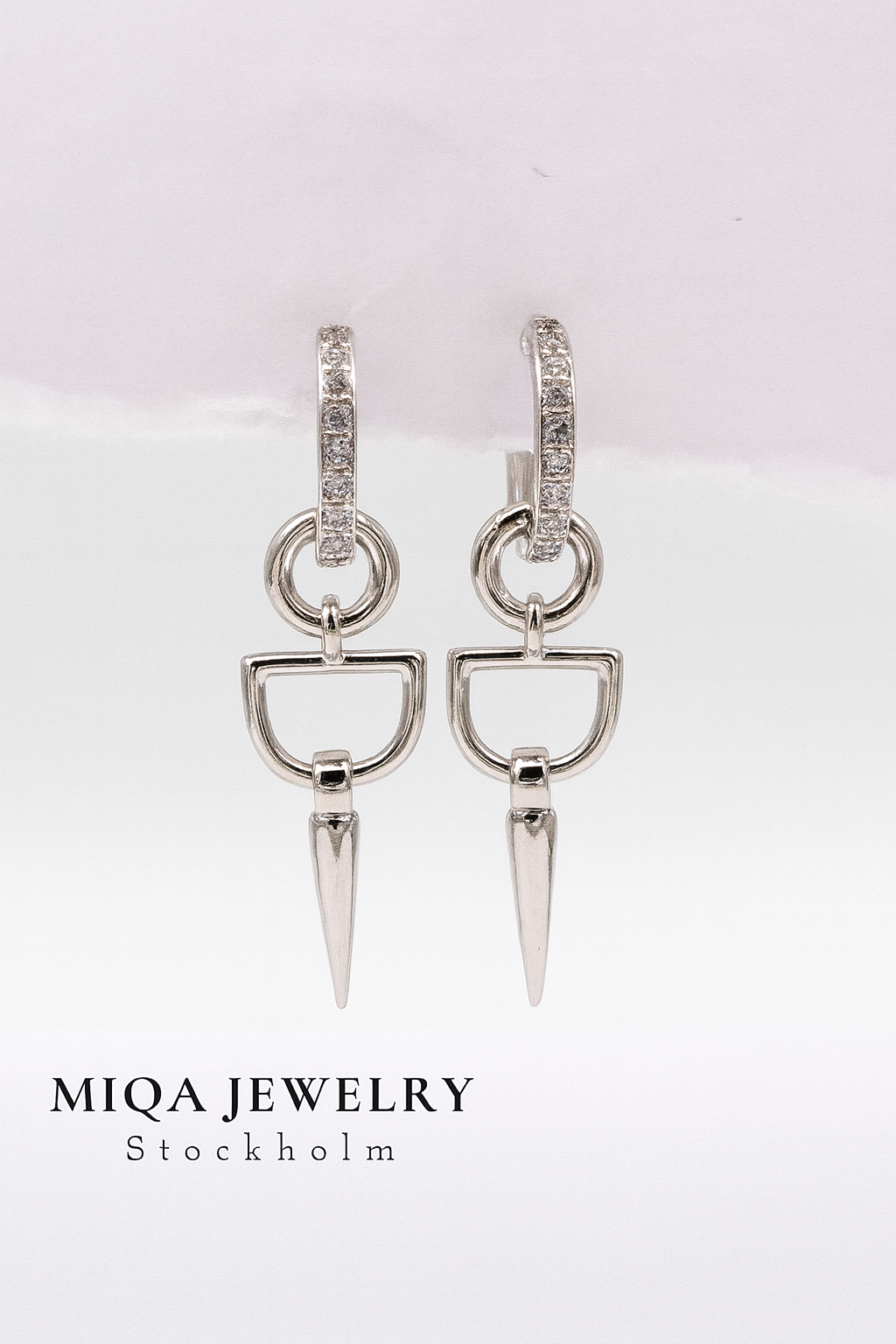 Leia spike earring