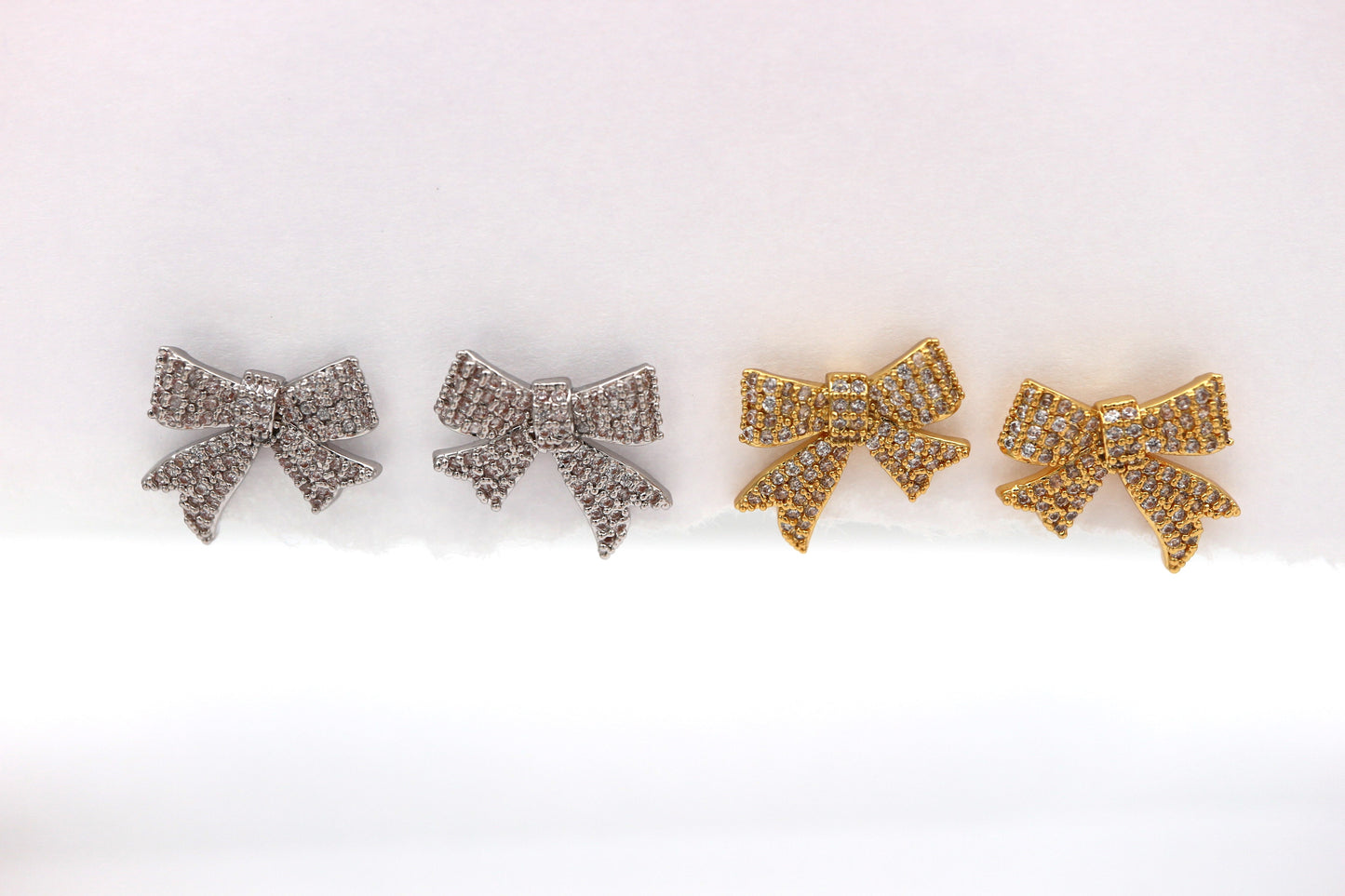 Bow earring