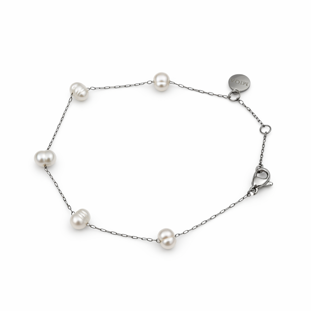 Pearl bracelet