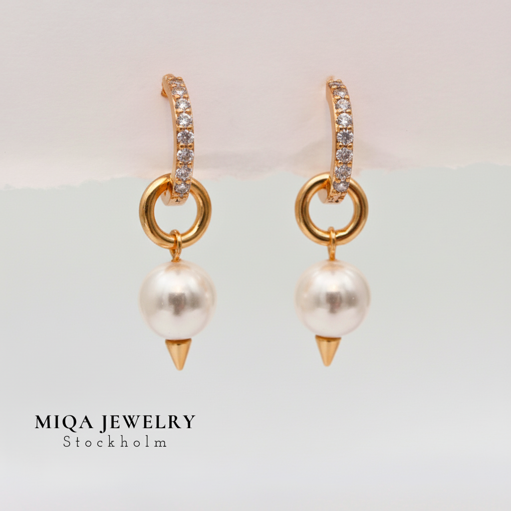 Pearl spike earring