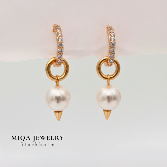 Pearl spike earring