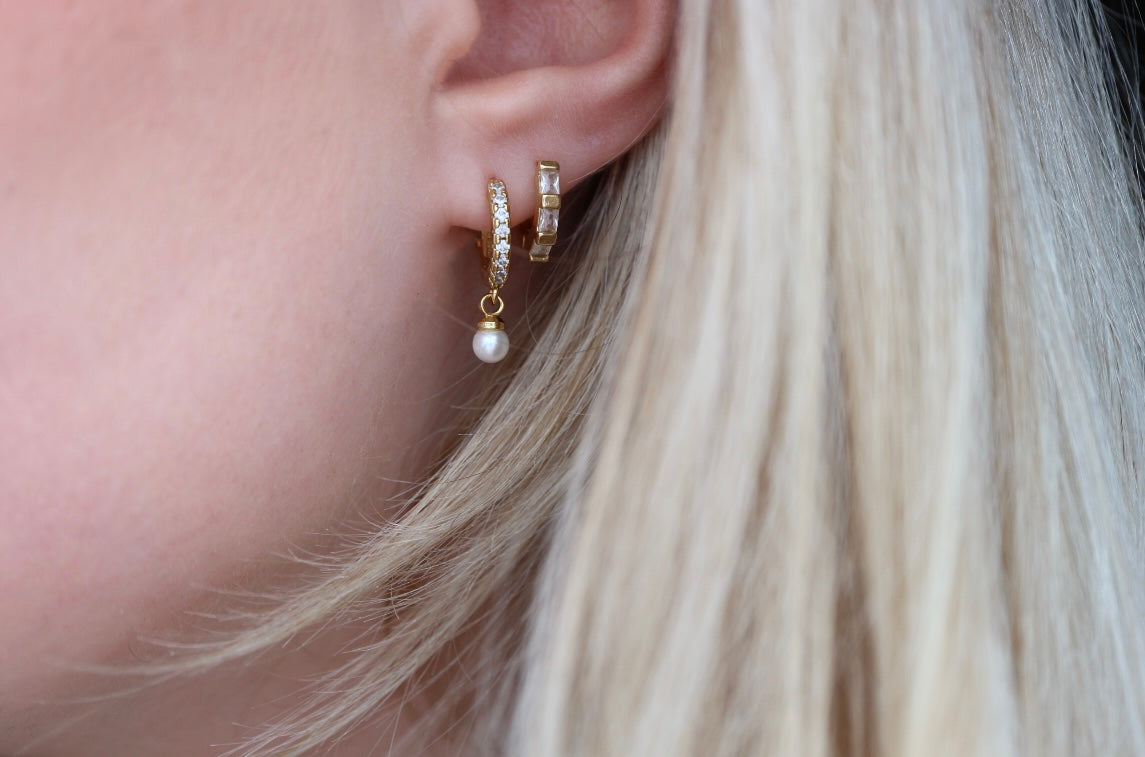 Amanda pearl Hoops Gold