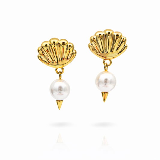 Shell earring