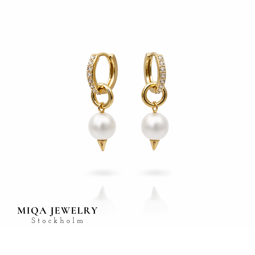 Pearl spike earring