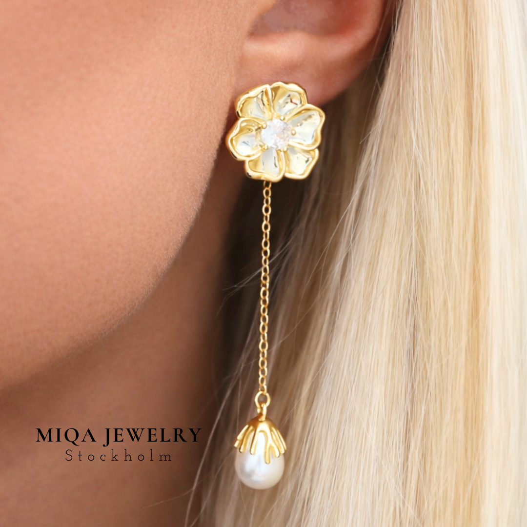 Flora earring